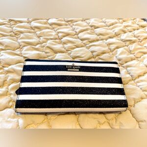 KATE SPADE Black & White Striped Wallet - EXCELLENT CONDITION